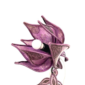 Lámpara marroquí de piel detalle morada