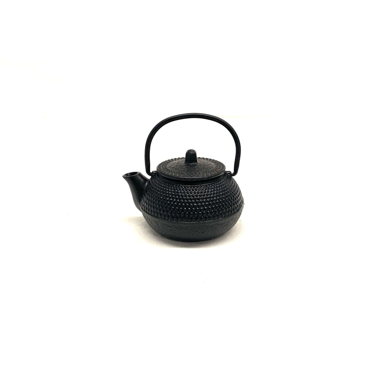 Tetera japonesa de hierro fundido negro